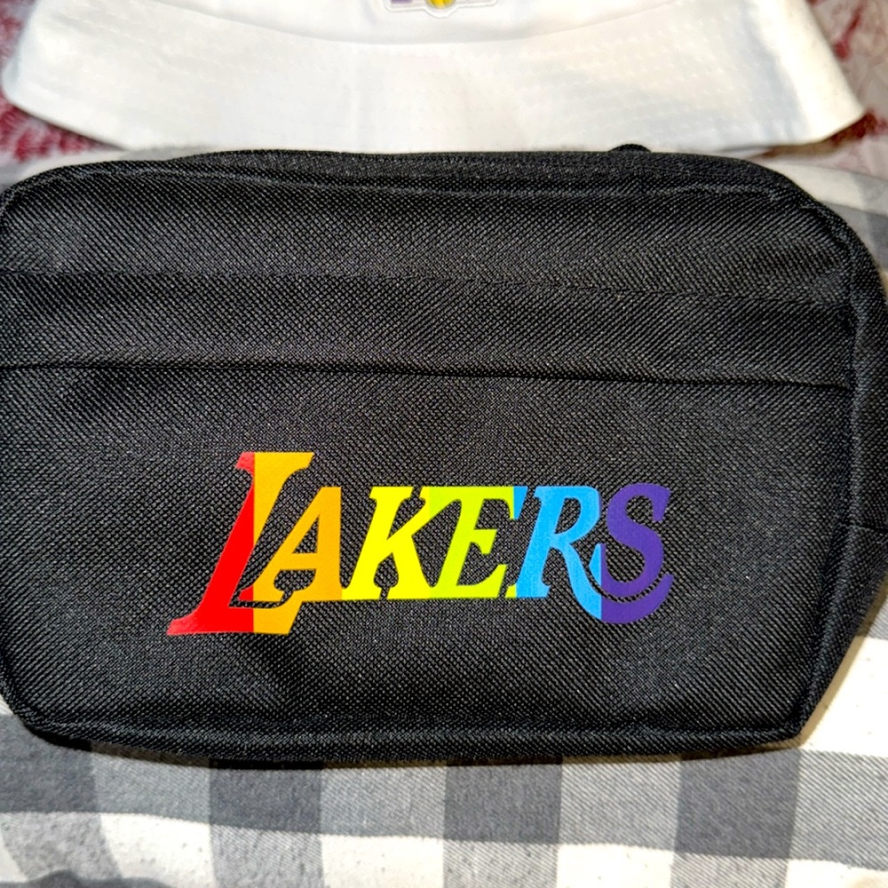Lakers Belt Bag - Picture 2 of 5